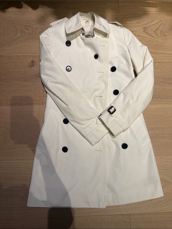 Burberry Jackets & Blazers - Burberry Cream Double-Breasted Short Trench Coat with Black Buttons